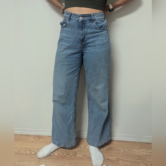 H&M Wide Leg High Waist Jeans - Picture 3 of 7